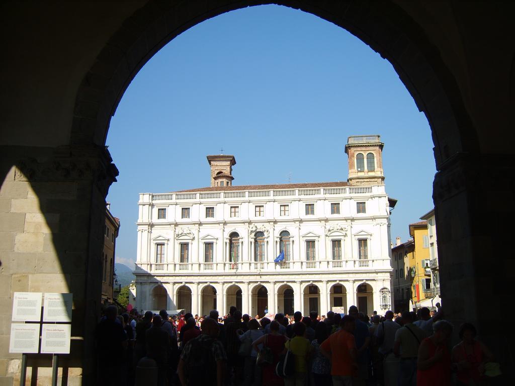 Il Teatro Villa Bergamo Bagian luar foto